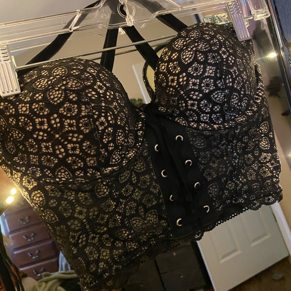 ✨Victoria’s Secret Corset Bra✨